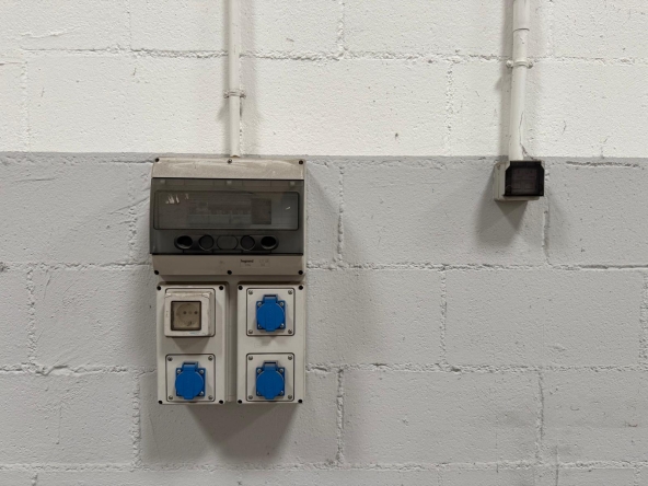 cfcd0165-e033-4bd3-86f5-b6a25b690056