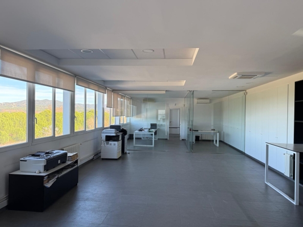 17bb9ed8-856b-463d-99a3-e73e6c569e0b